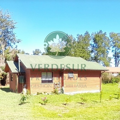 VENDE PARCELA CON 3 CASAS.